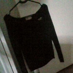 Hollister black sweater XS